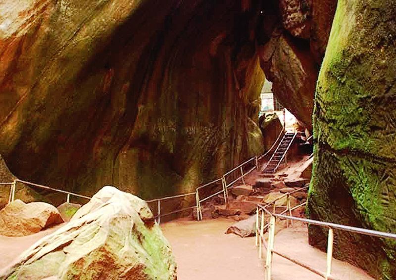 historic-cultural-places-edackkal-caves