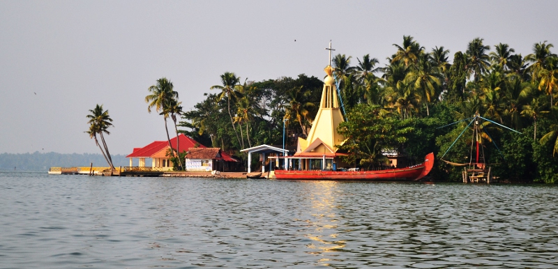 kollam-backwaters
